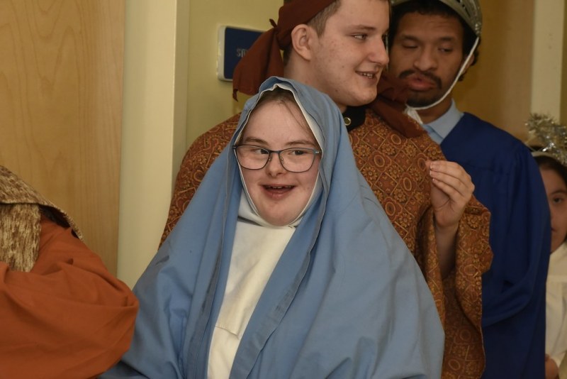 Anna-as-Mary