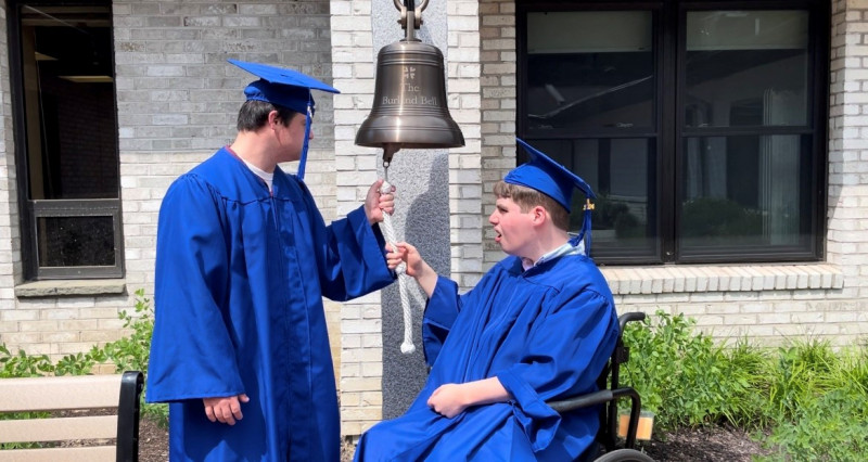 Vinny-luke-cap-and-gowns-bell